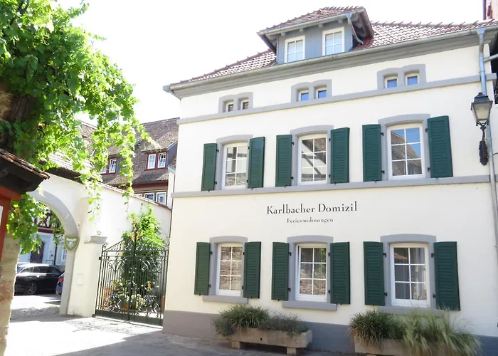 Karlbacher Domizil Апартаменты *